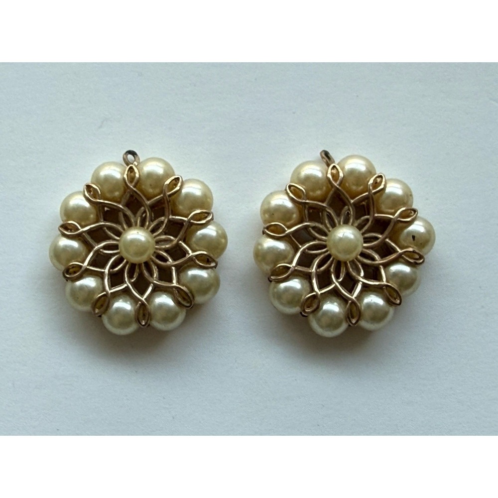 Vintage Gold Tone Faux Pearl Beads Screw Back Earrings READ